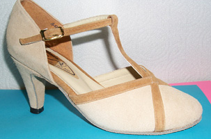 cx2tnBn2.jpg (27314 bytes)